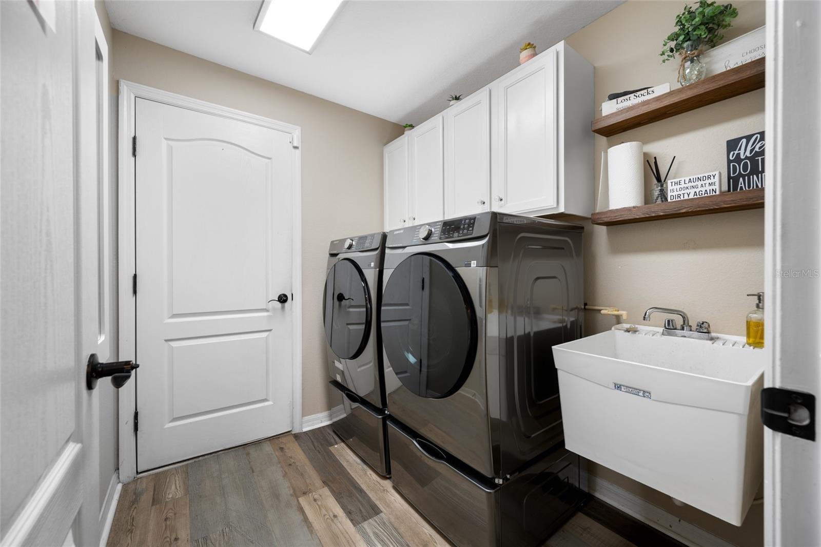 19254 FISHERMANS BEND DR, LUTZ, FL, 33558