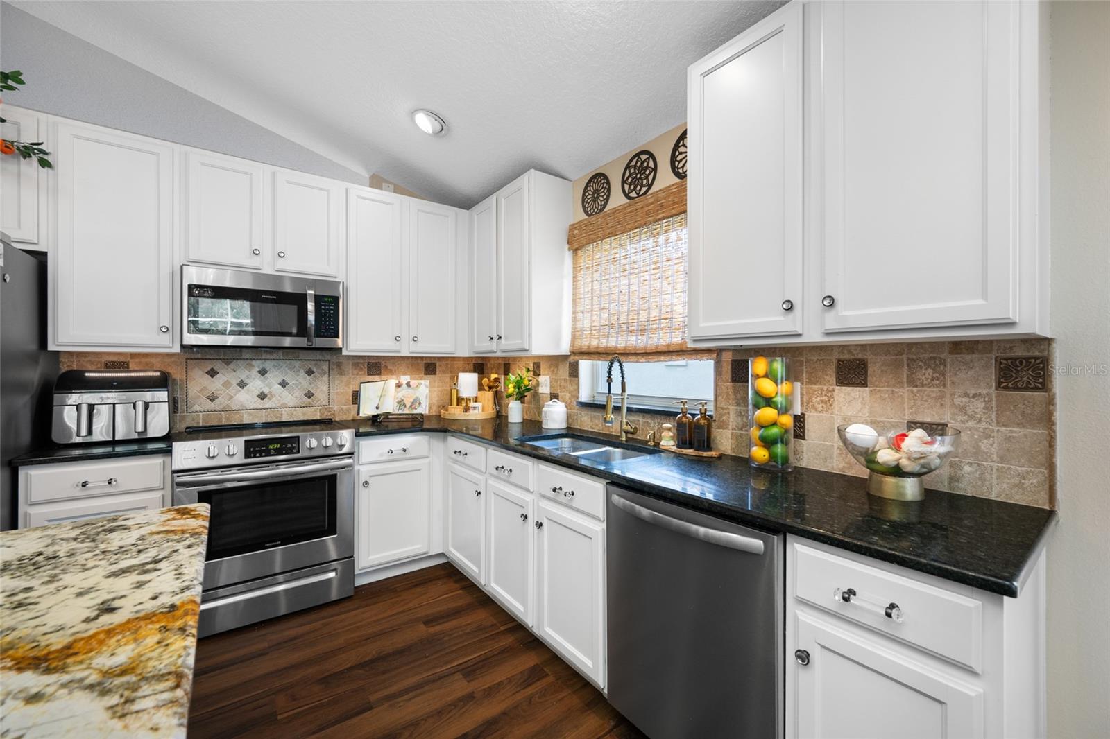 19254 FISHERMANS BEND DR, LUTZ, FL, 33558