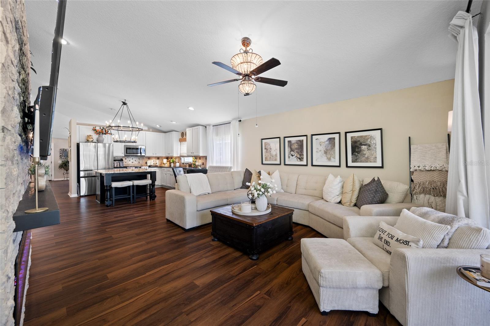 19254 FISHERMANS BEND DR, LUTZ, FL, 33558