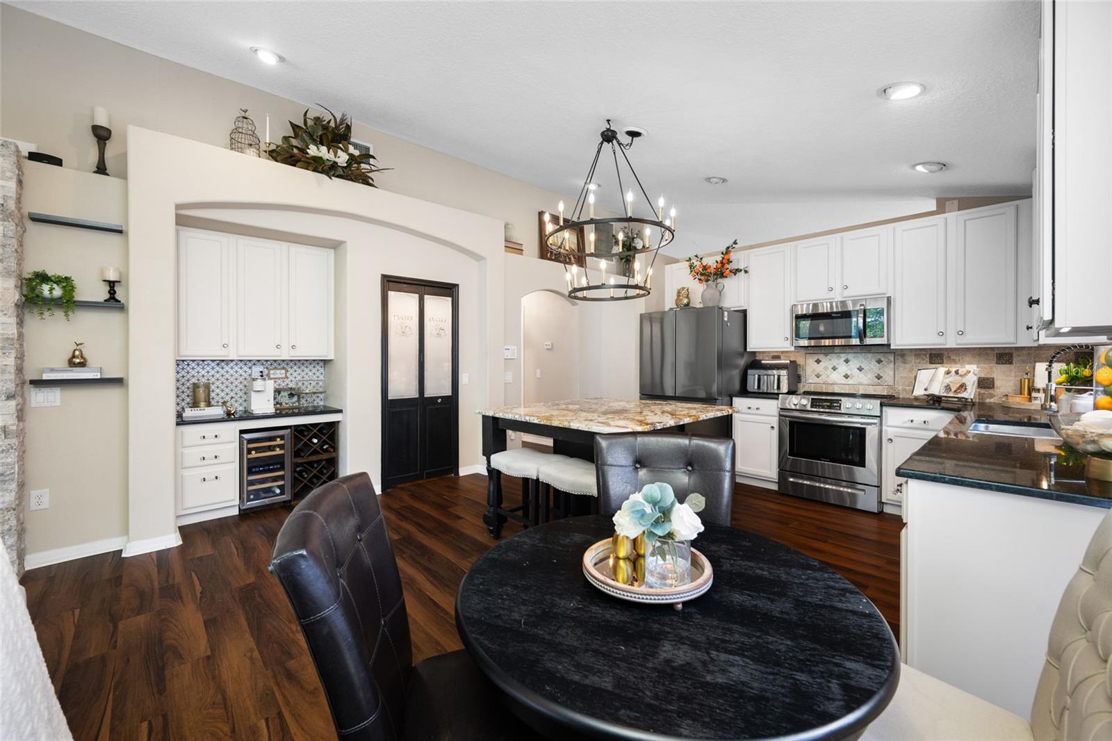 19254 FISHERMANS BEND DR, LUTZ, FL, 33558