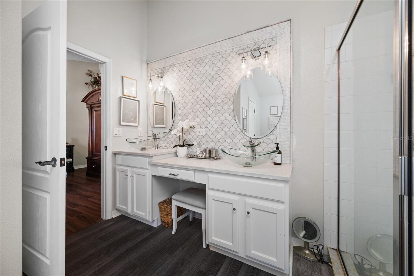 19254 FISHERMANS BEND DR, LUTZ, FL, 33558