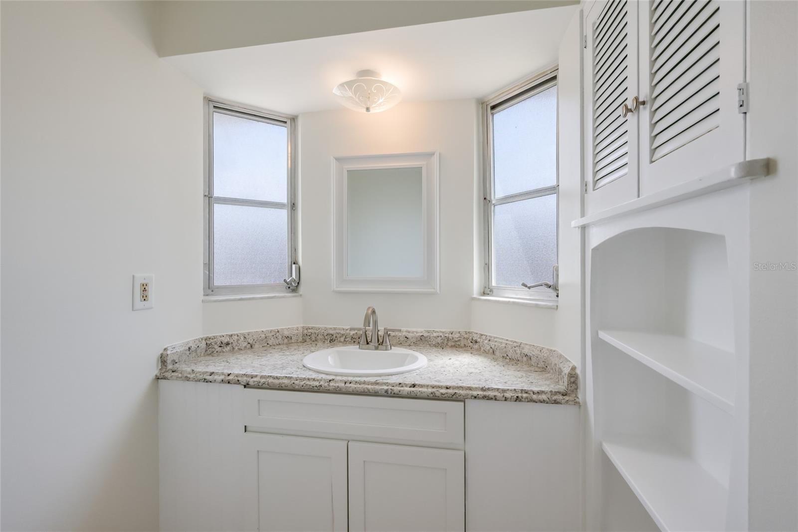 1717 JOYCE ST, SARASOTA, FL, 34231