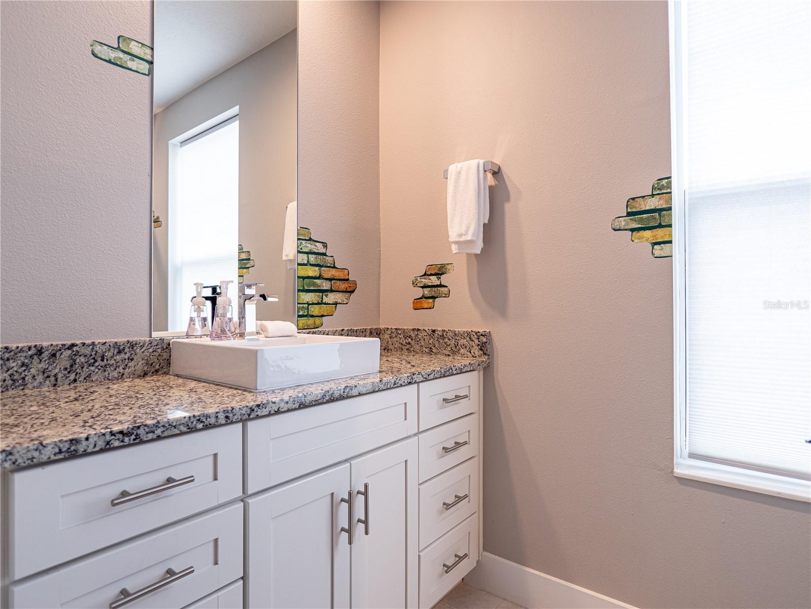 2660 SUNRISE SHORES DR, KISSIMMEE, FL, 34747