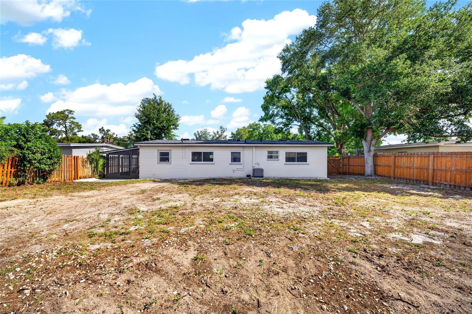 2922 W AVERILL AVE, TAMPA, FL, 33611