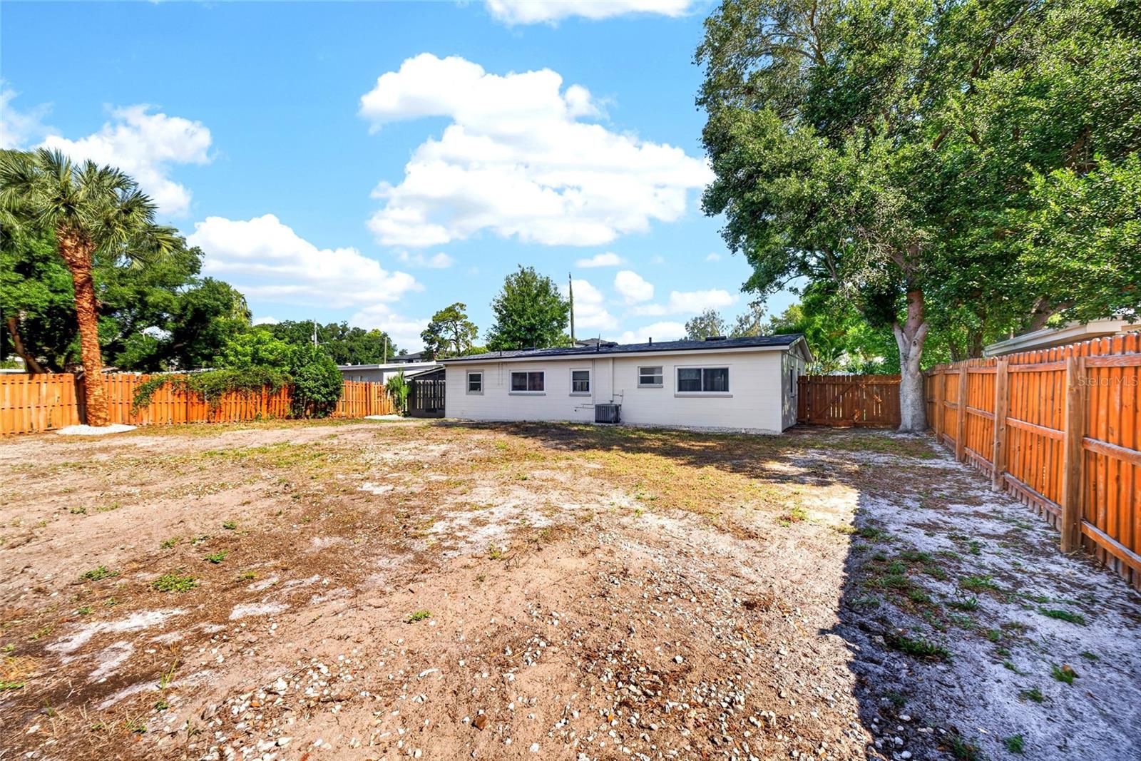 2922 W AVERILL AVE, TAMPA, FL, 33611