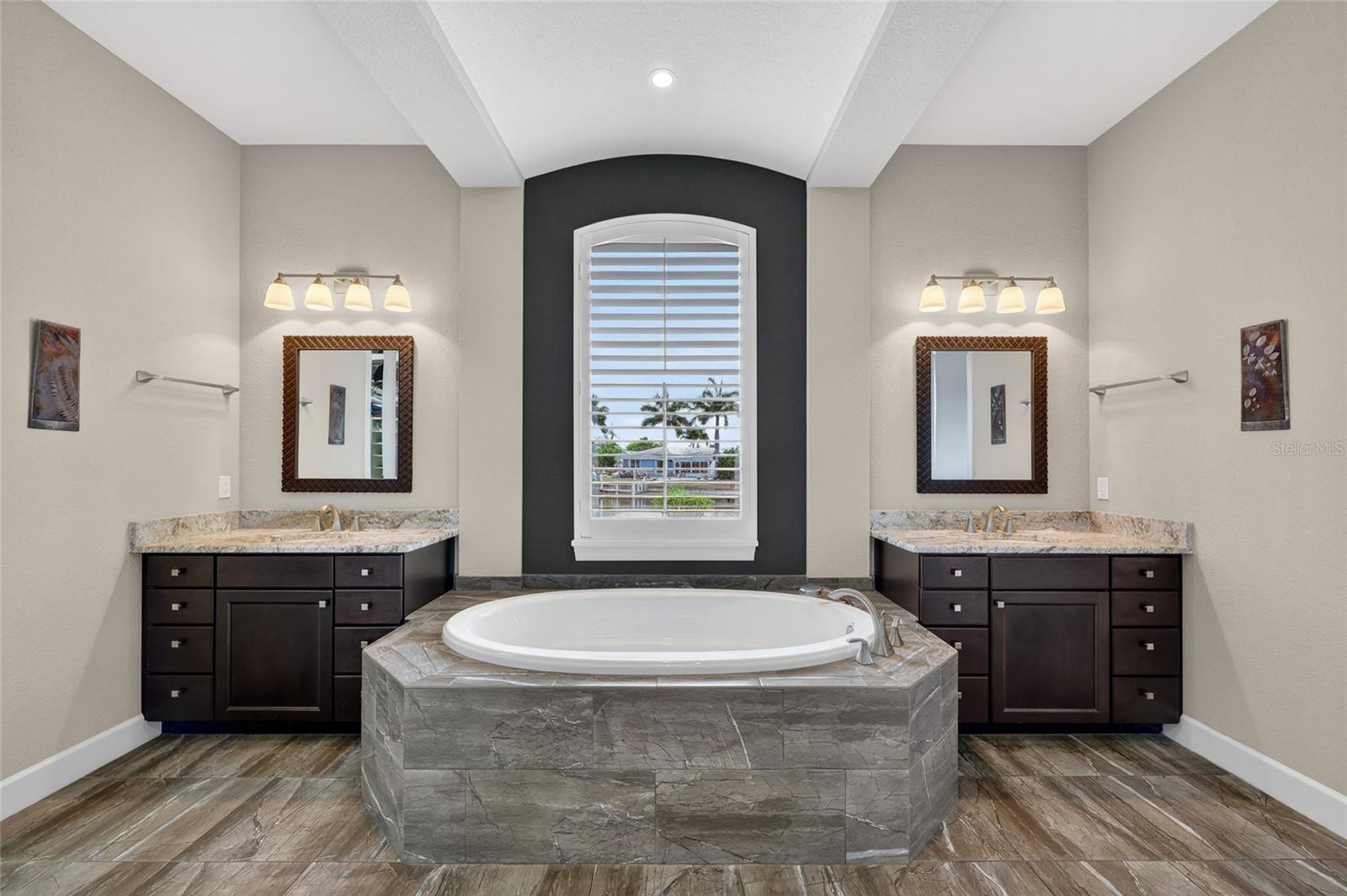 954 SANTA BRIGIDA CT, PUNTA GORDA, FL, 33950