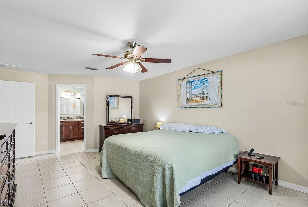 4302 SW 18TH PL, CAPE CORAL, FL, 33914