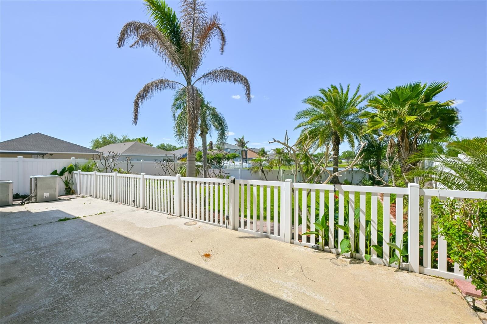 12206 CITRUS LEAF DR, GIBSONTON, FL, 33534