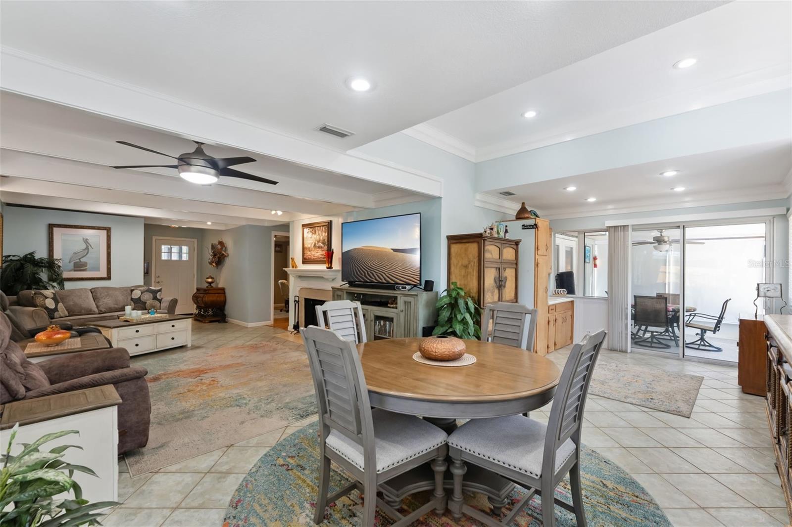 13502 COUNTRY CLUB DR, TAVARES, FL, 32778