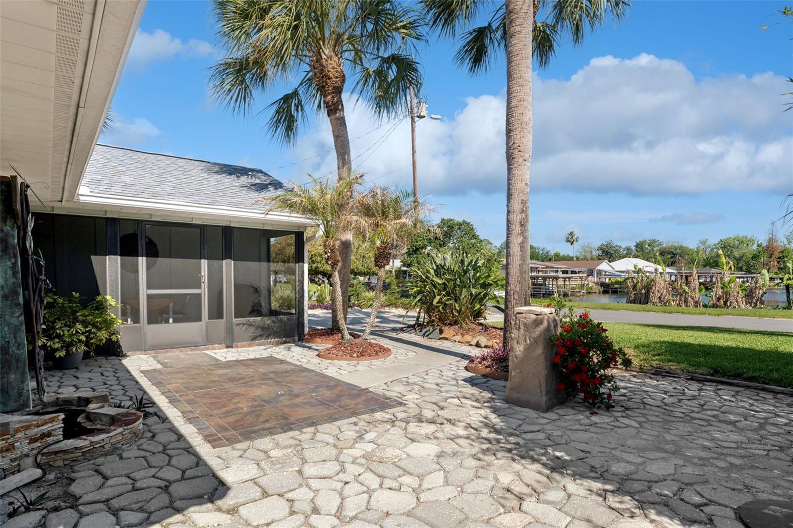 13502 COUNTRY CLUB DR, TAVARES, FL, 32778