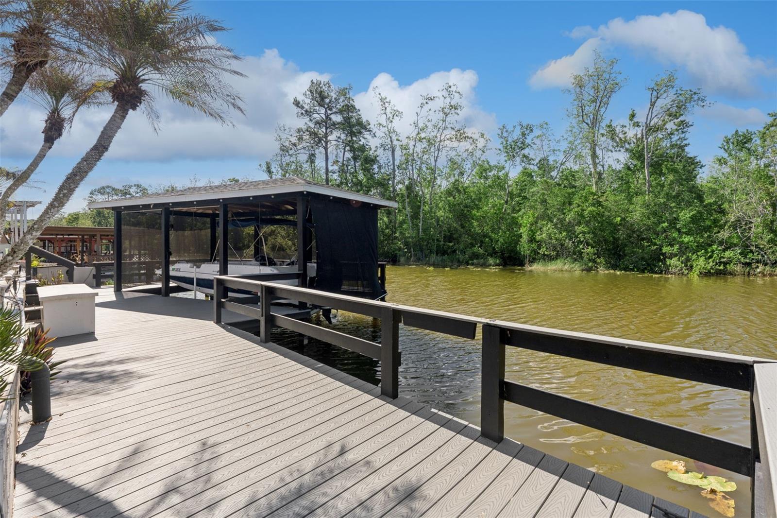 13502 COUNTRY CLUB DR, TAVARES, FL, 32778