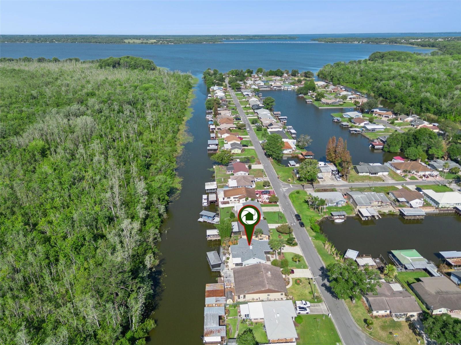 13502 COUNTRY CLUB DR, TAVARES, FL, 32778