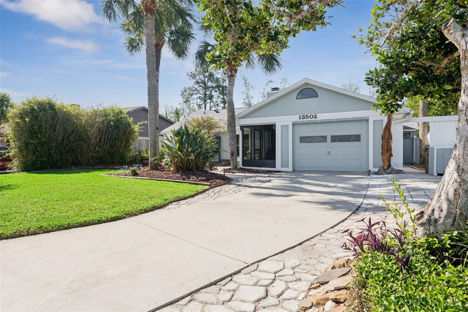 13502 COUNTRY CLUB DR, TAVARES, FL, 32778