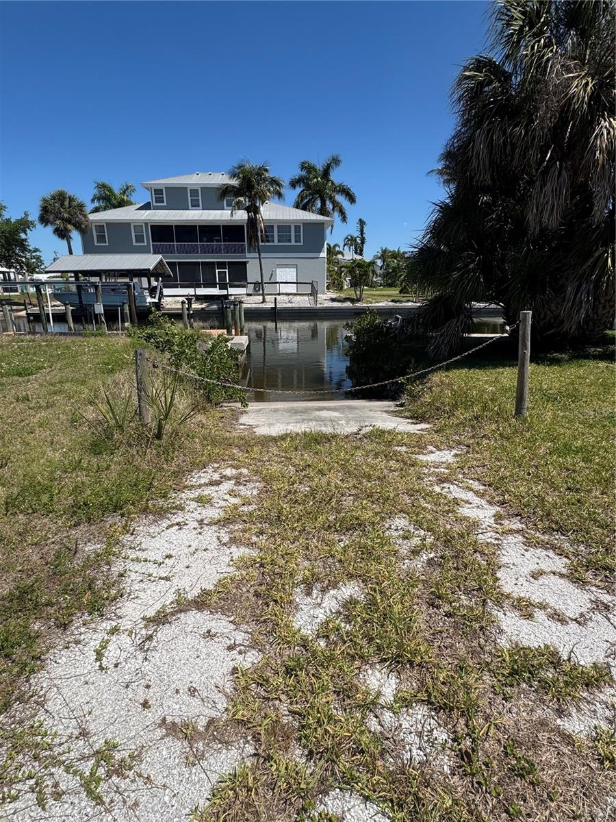 24360 BLACKBEARD BLVD, PUNTA GORDA, FL, 33955