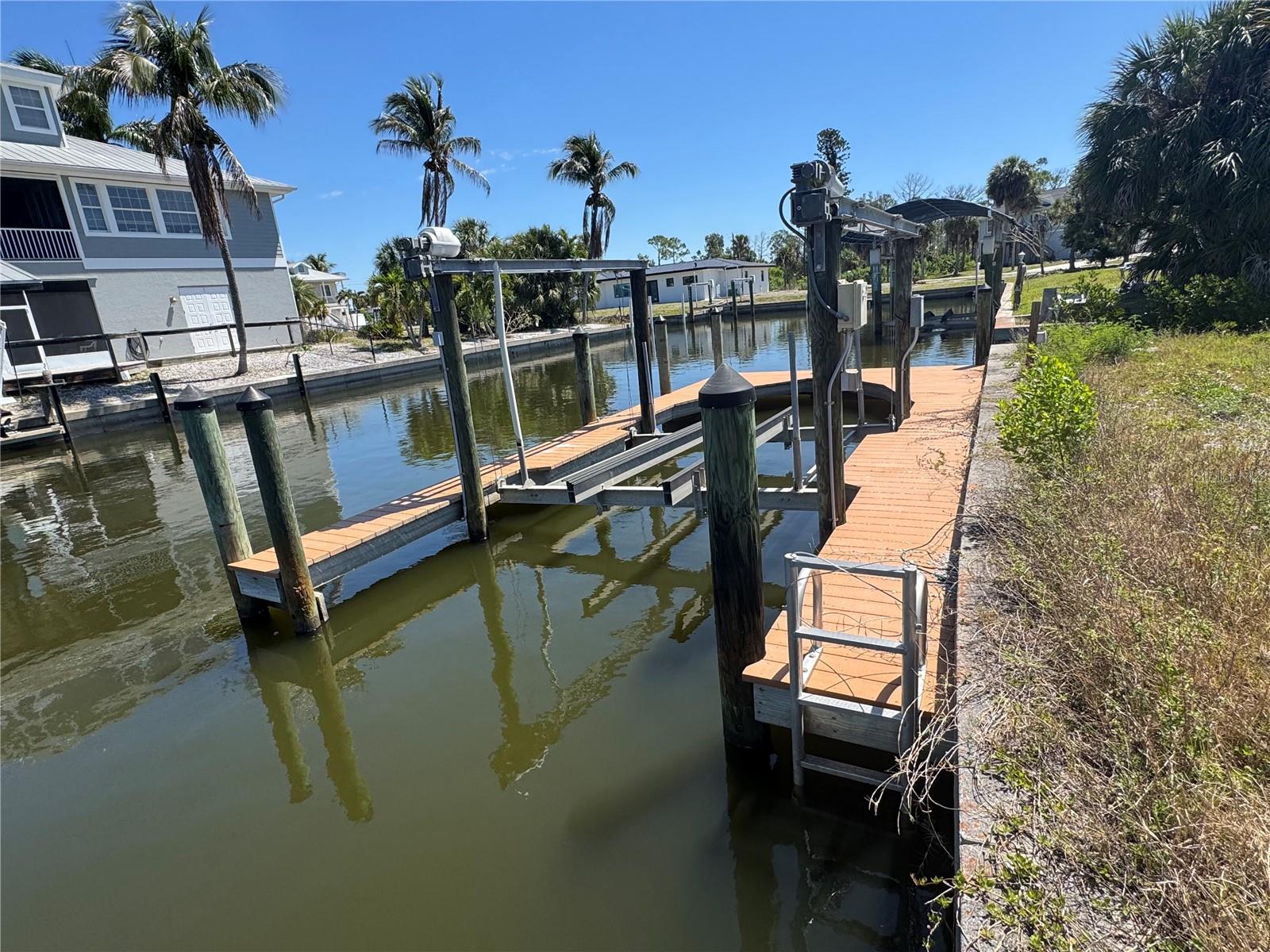 24360 BLACKBEARD BLVD, PUNTA GORDA, FL, 33955