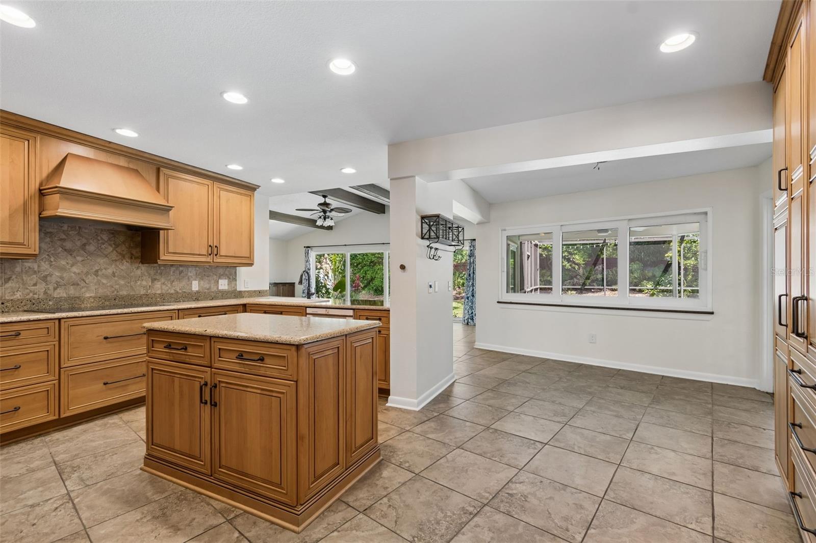 3319 CHEVIOT DR, TAMPA, FL, 33618