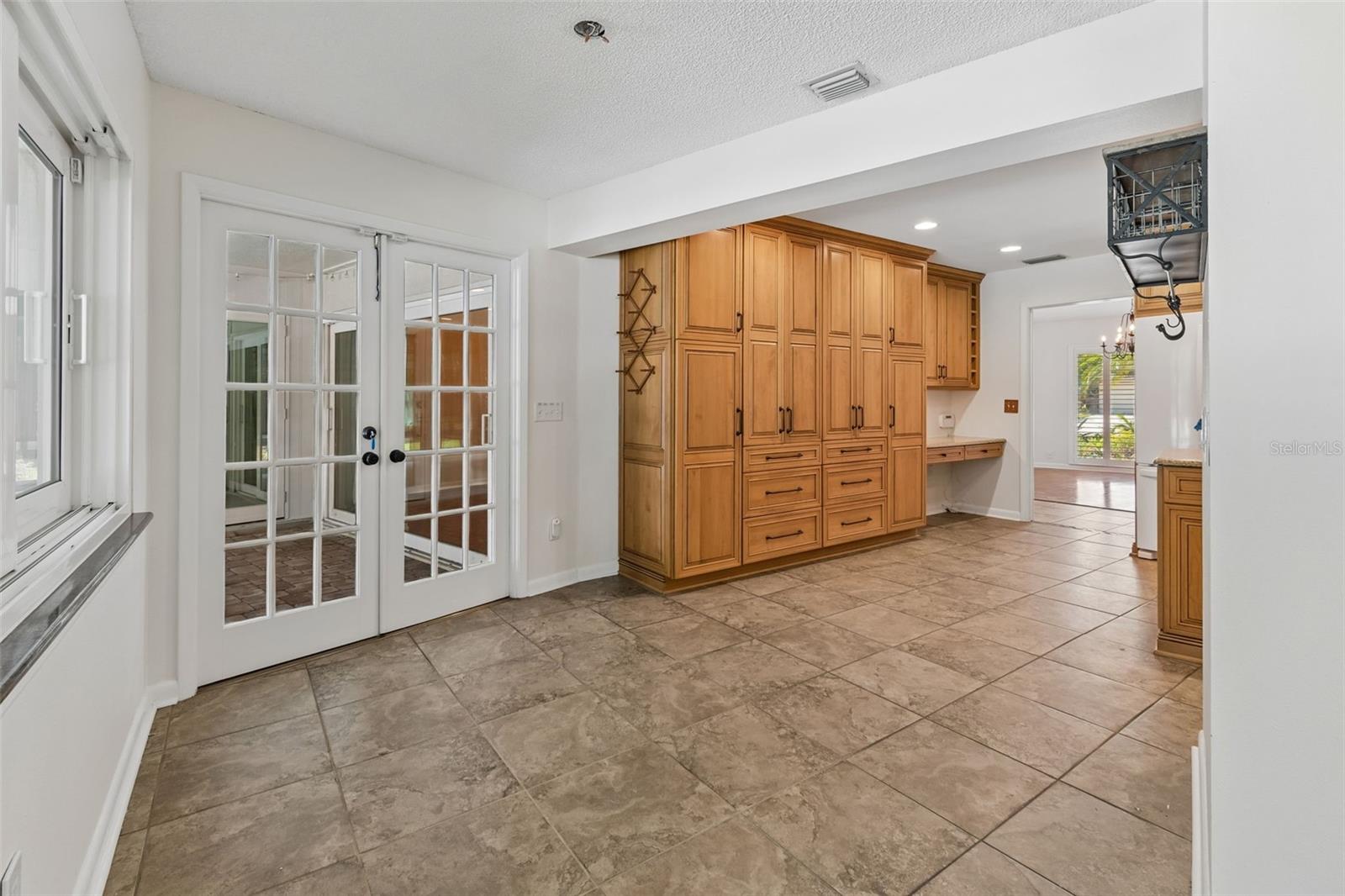 3319 CHEVIOT DR, TAMPA, FL, 33618