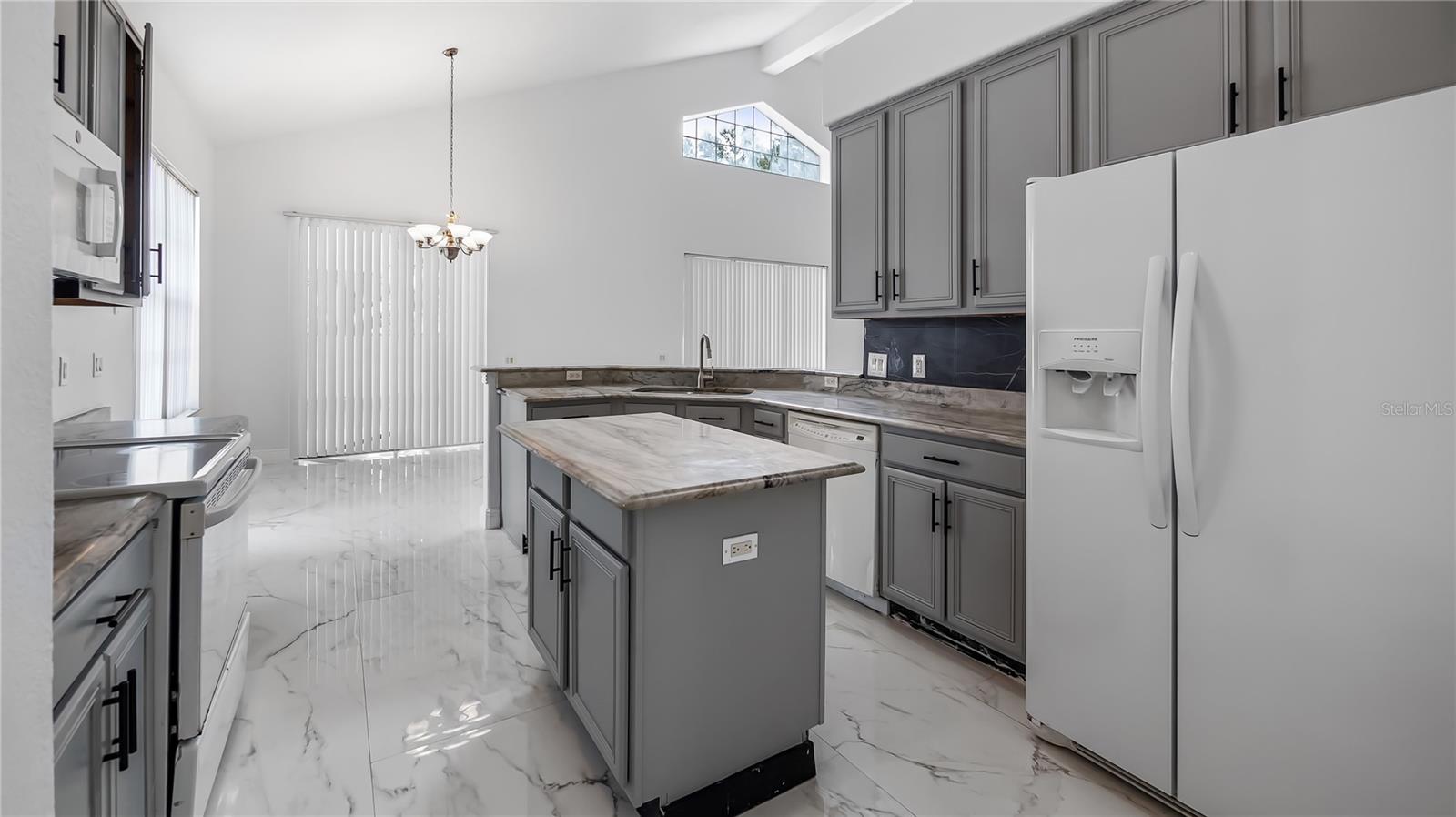 7843 SAINT ANDREWS CIR, ORLANDO, FL, 32835