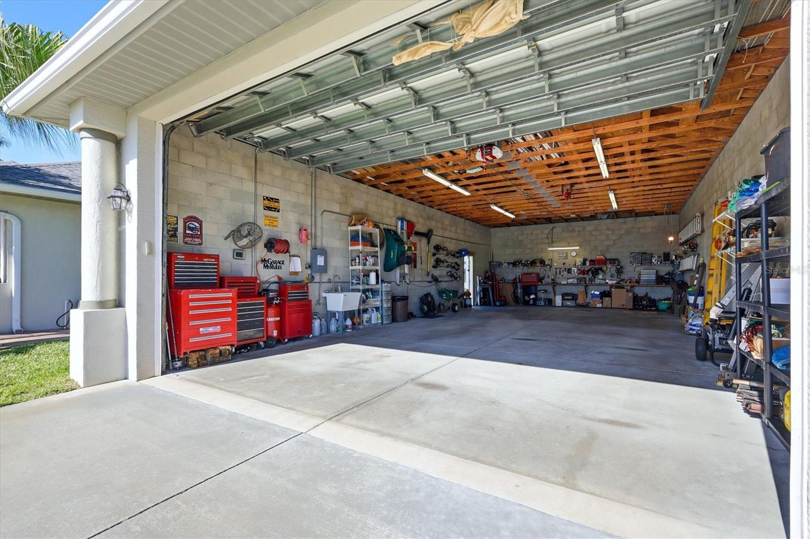 8050 TRACY CIR, PORT CHARLOTTE, FL, 33981