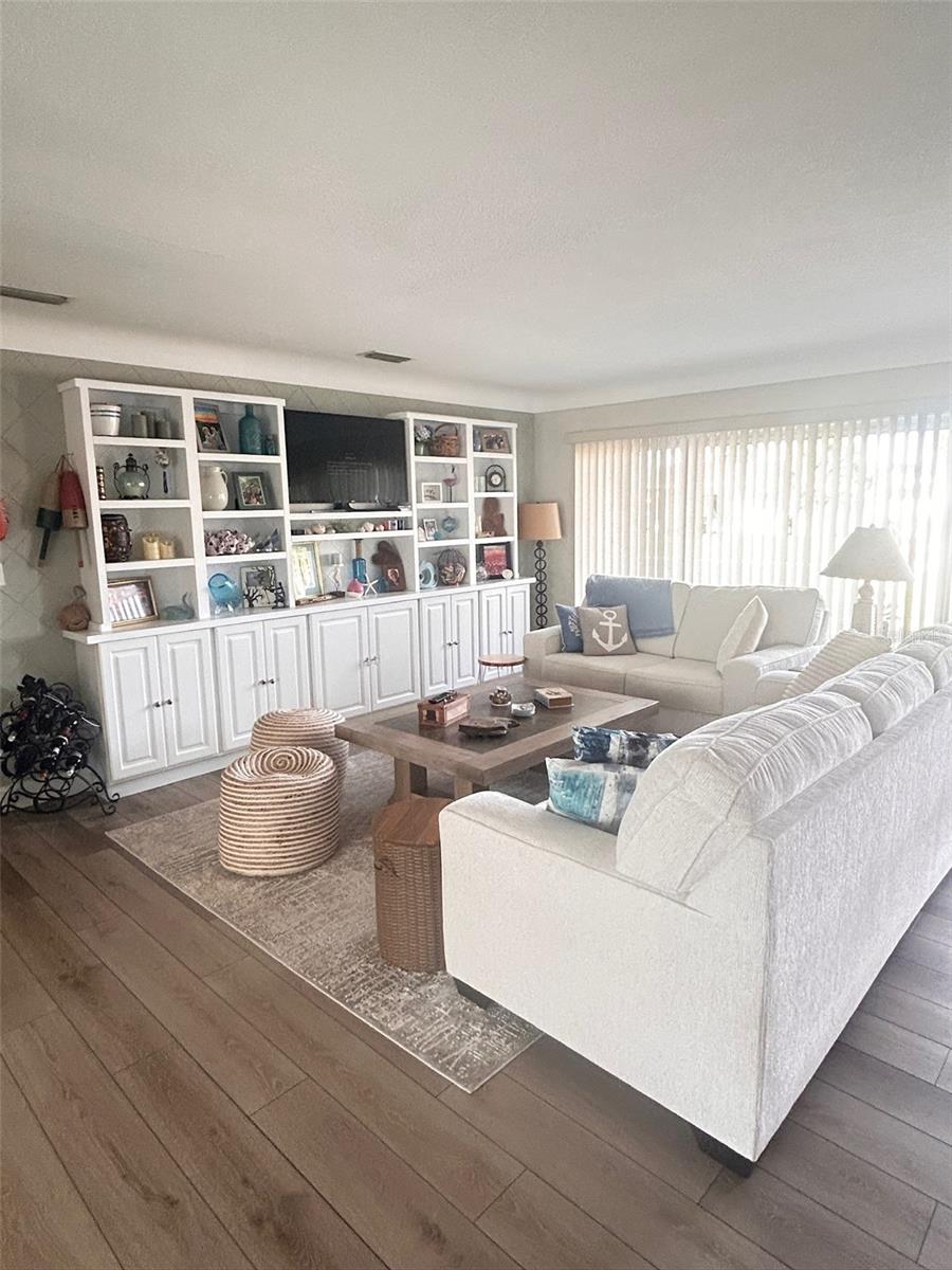 106 19TH ST, BELLEAIR BEACH, FL, 33786