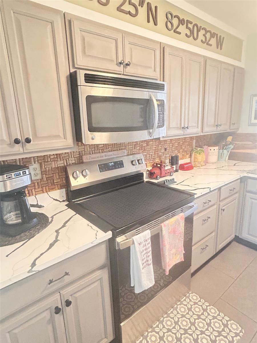 106 19TH ST, BELLEAIR BEACH, FL, 33786