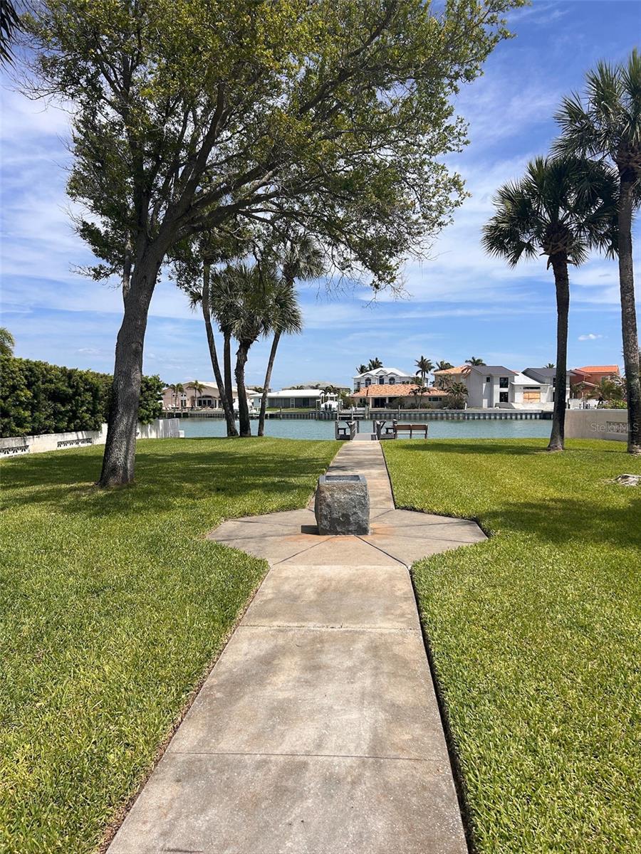 106 19TH ST, BELLEAIR BEACH, FL, 33786