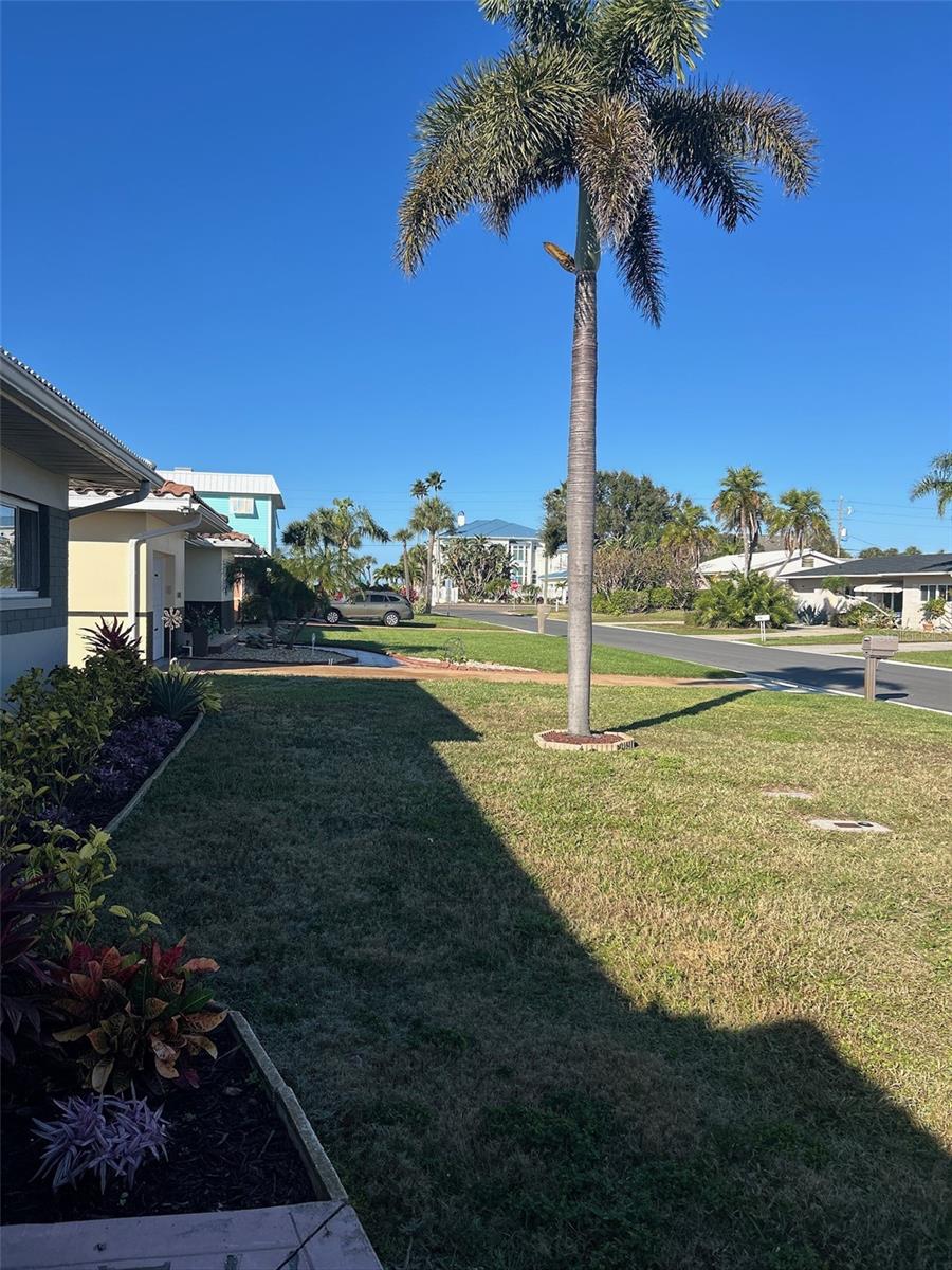 106 19TH ST, BELLEAIR BEACH, FL, 33786