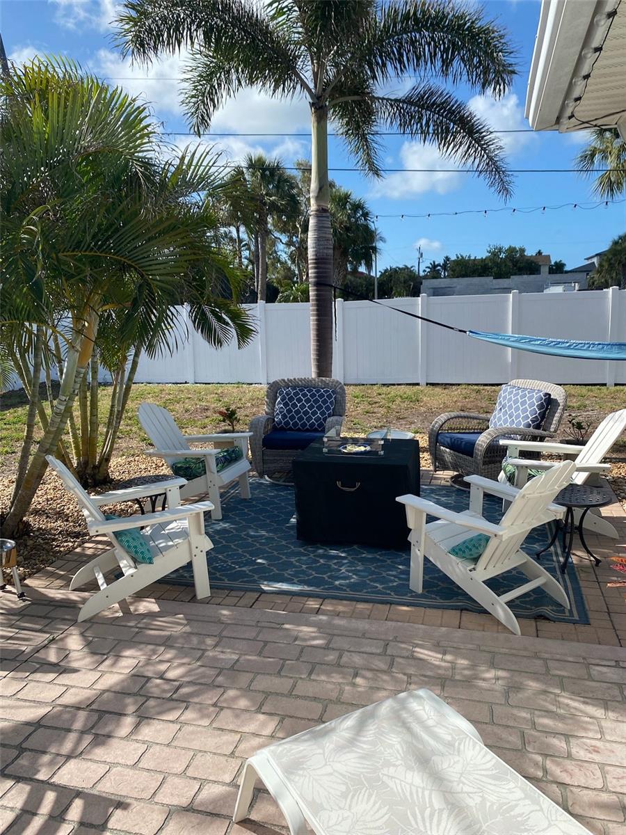 106 19TH ST, BELLEAIR BEACH, FL, 33786