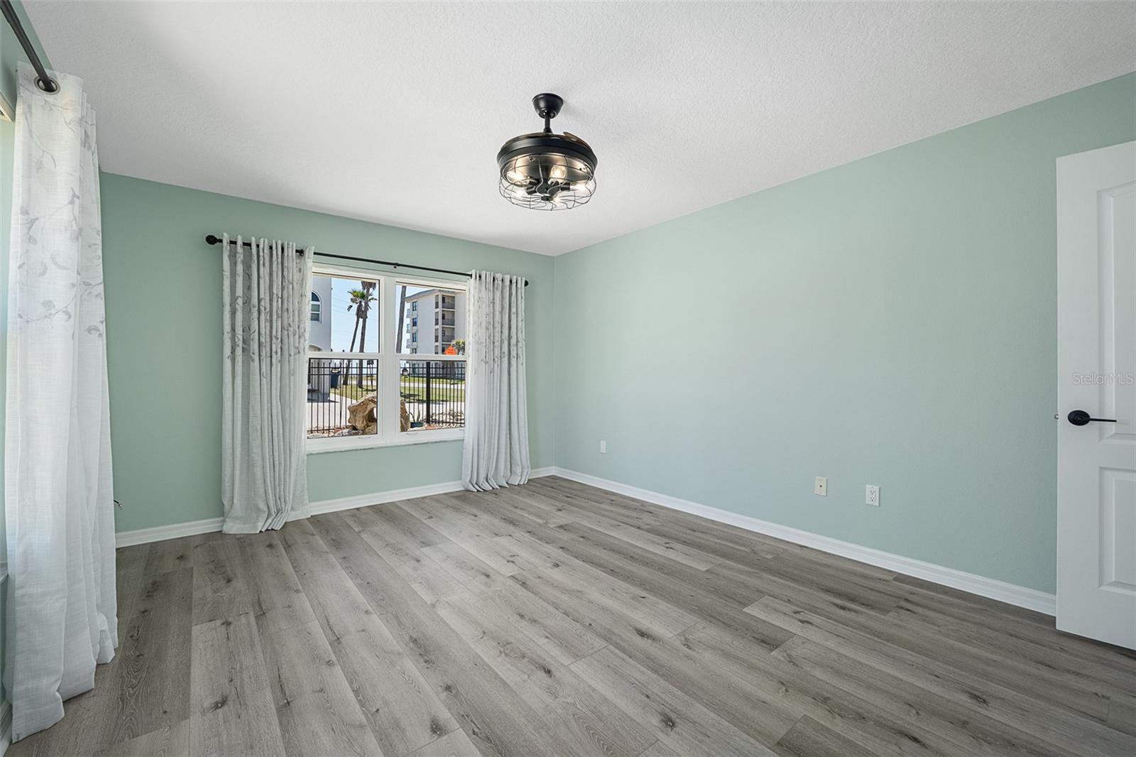 5 SUNNY BEACH DR, ORMOND BEACH, FL, 32176