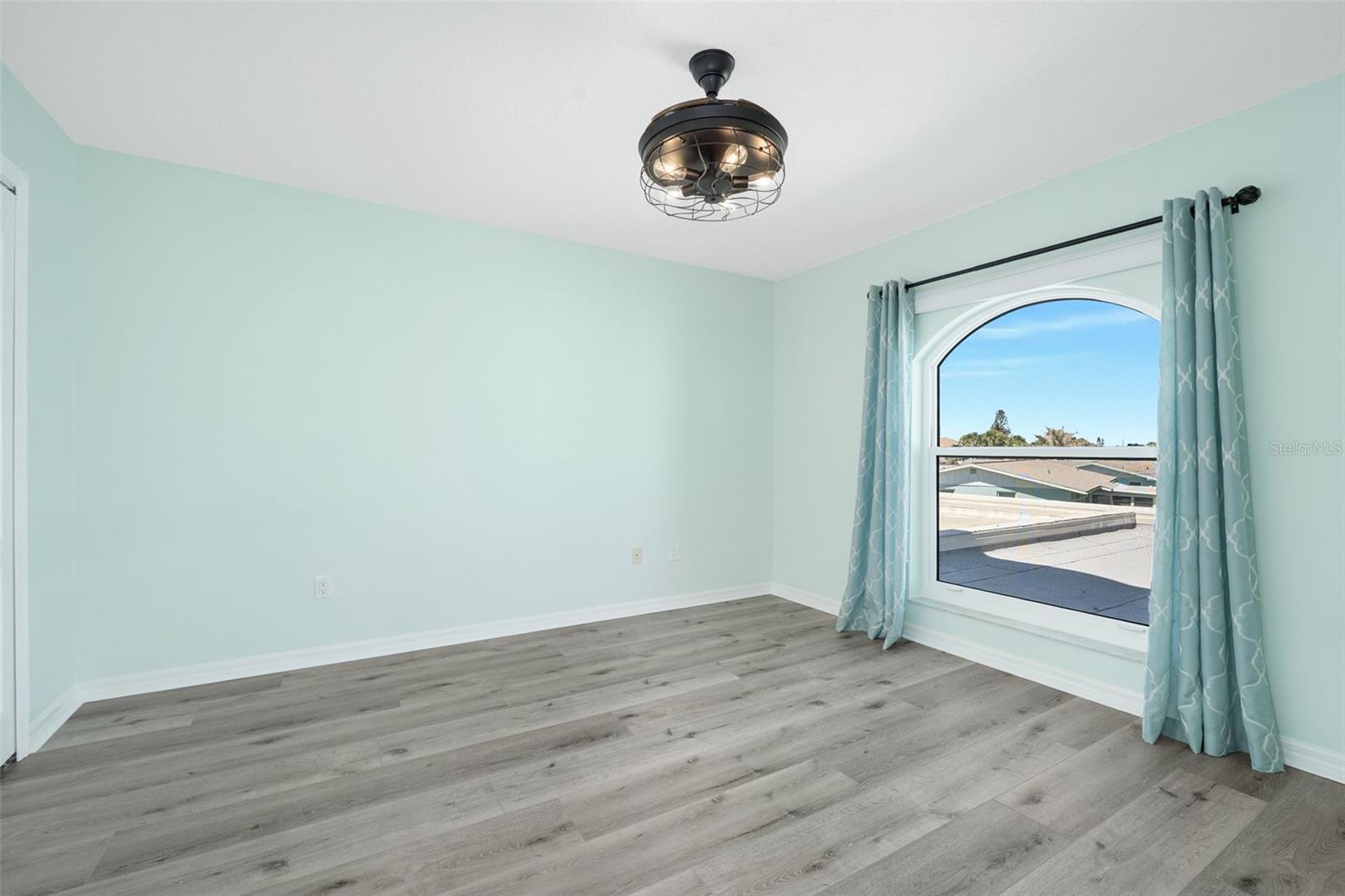 5 SUNNY BEACH DR, ORMOND BEACH, FL, 32176