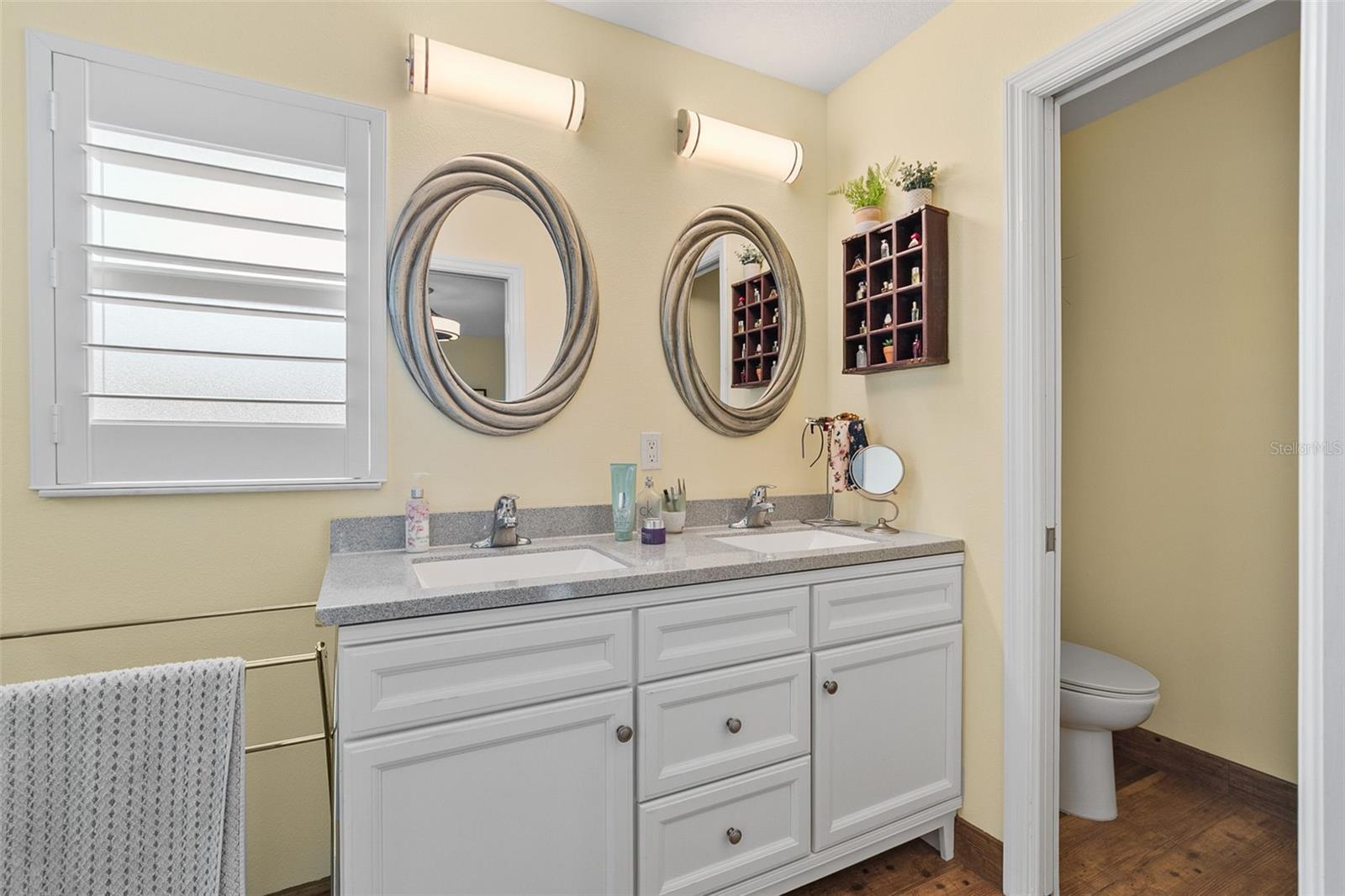 1866 VAMO DR, SARASOTA, FL, 34231