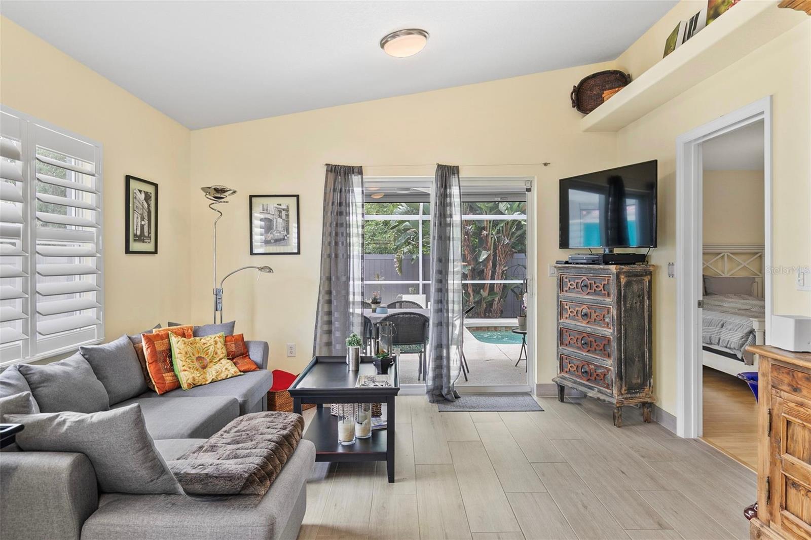 1866 VAMO DR, SARASOTA, FL, 34231