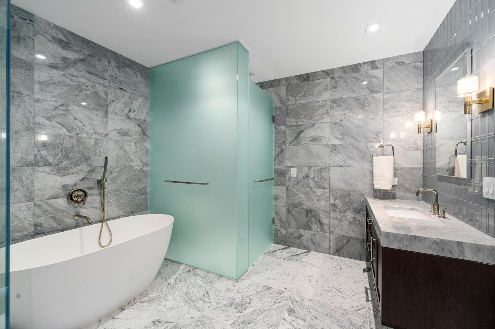 3015 S YSABELLA AVE #1602, TAMPA, FL, 33629