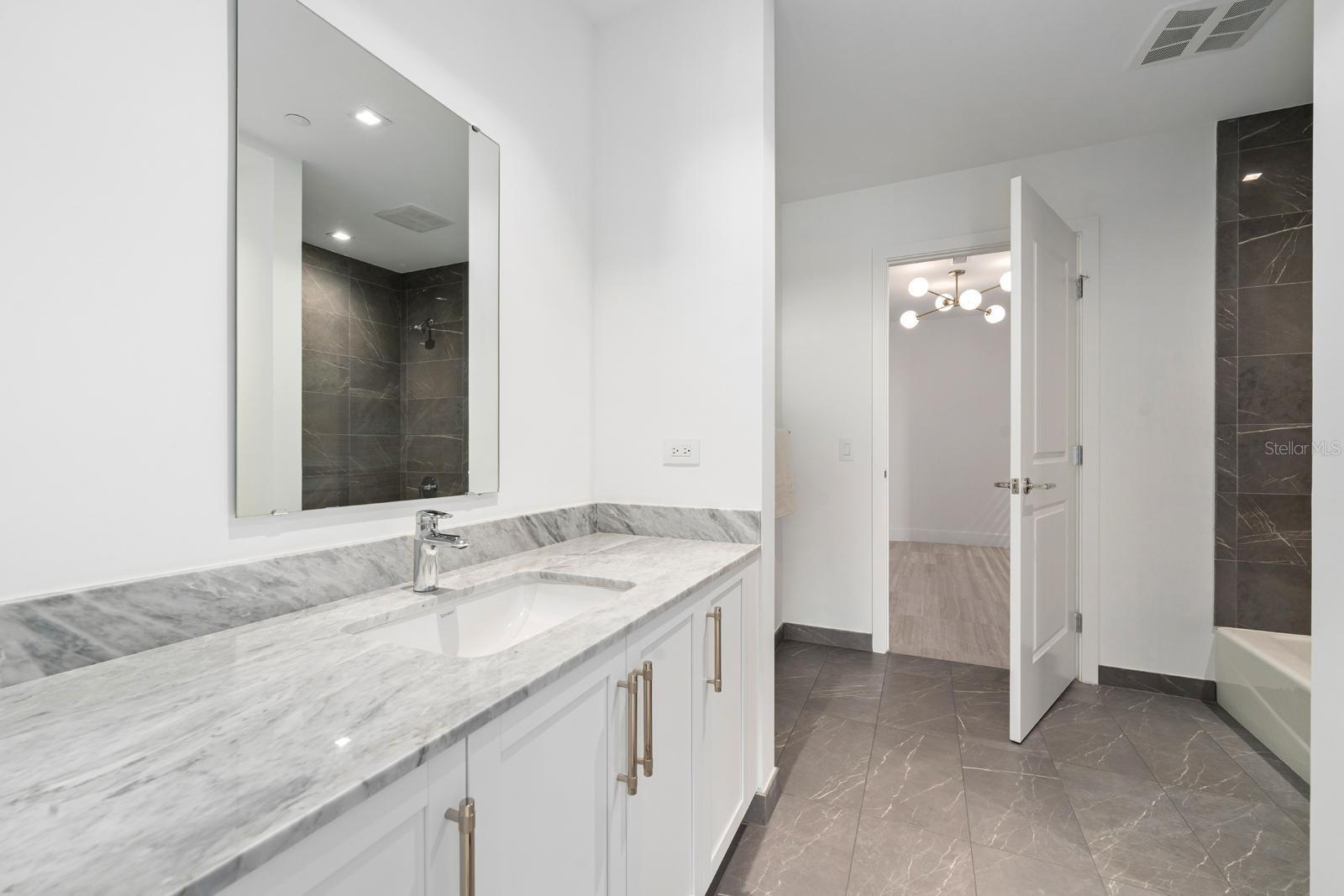 3015 S YSABELLA AVE #1602, TAMPA, FL, 33629