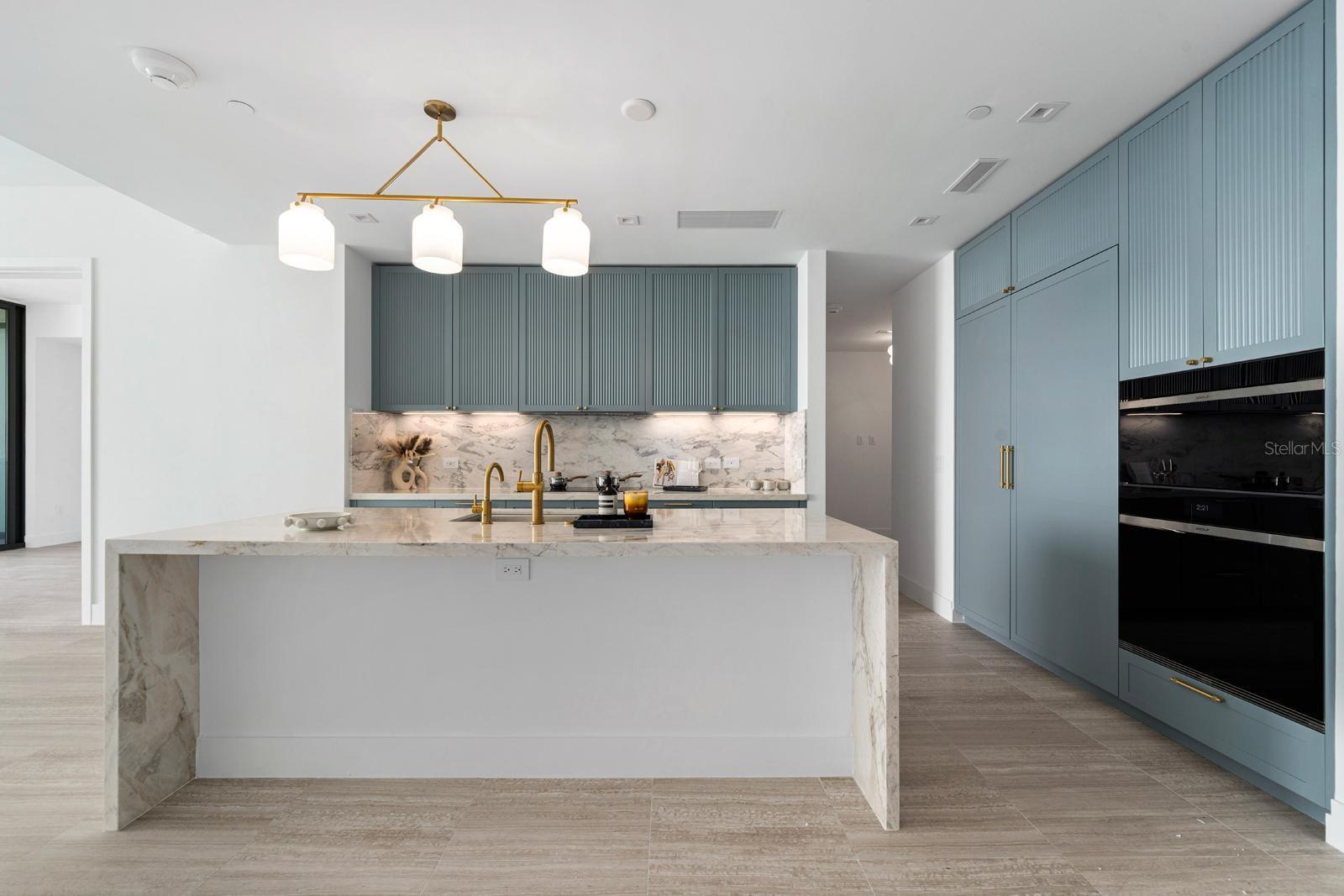 3015 S YSABELLA AVE #1602, TAMPA, FL, 33629