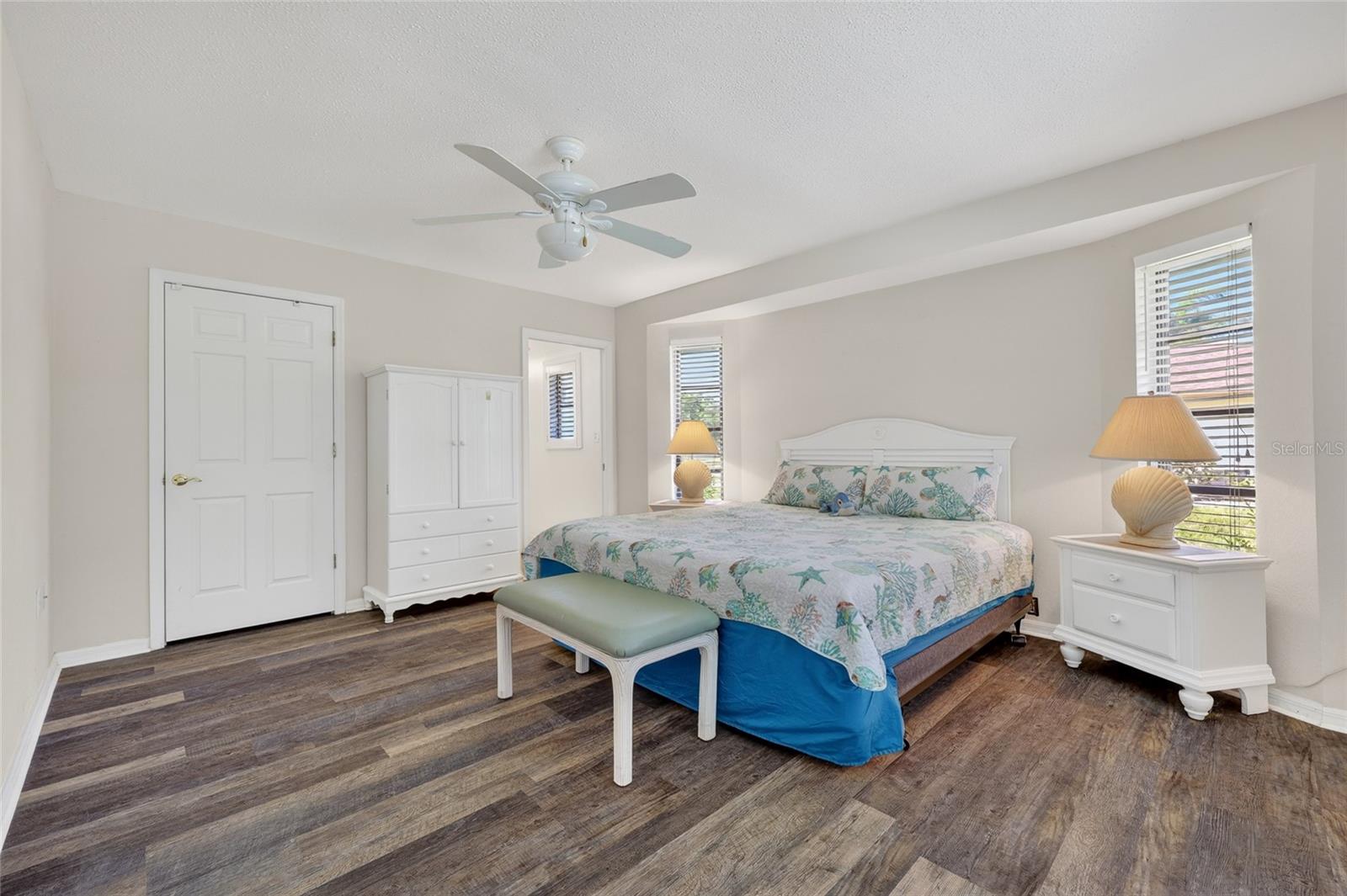 289 MACARTHUR DR, PORT CHARLOTTE, FL, 33954