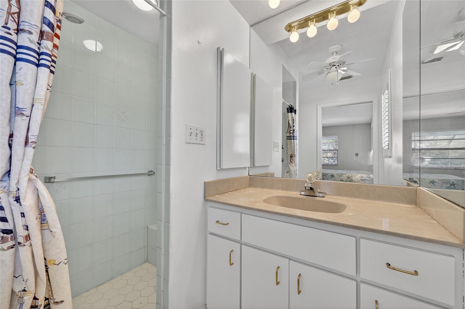 289 MACARTHUR DR, PORT CHARLOTTE, FL, 33954