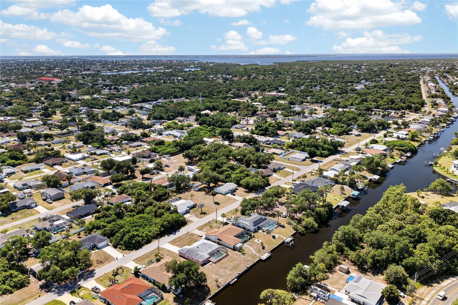 2910 ROCK CREEK DR, PORT CHARLOTTE, FL, 33948