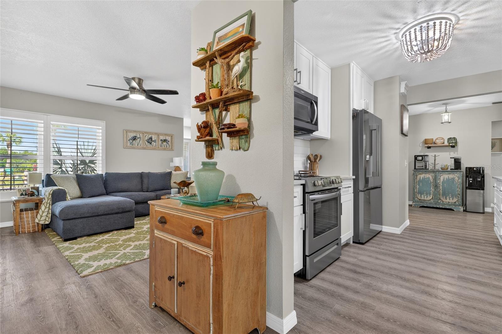 2910 ROCK CREEK DR, PORT CHARLOTTE, FL, 33948