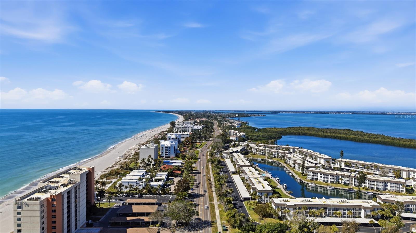 4400 EXETER DR #305, LONGBOAT KEY, FL, 34228
