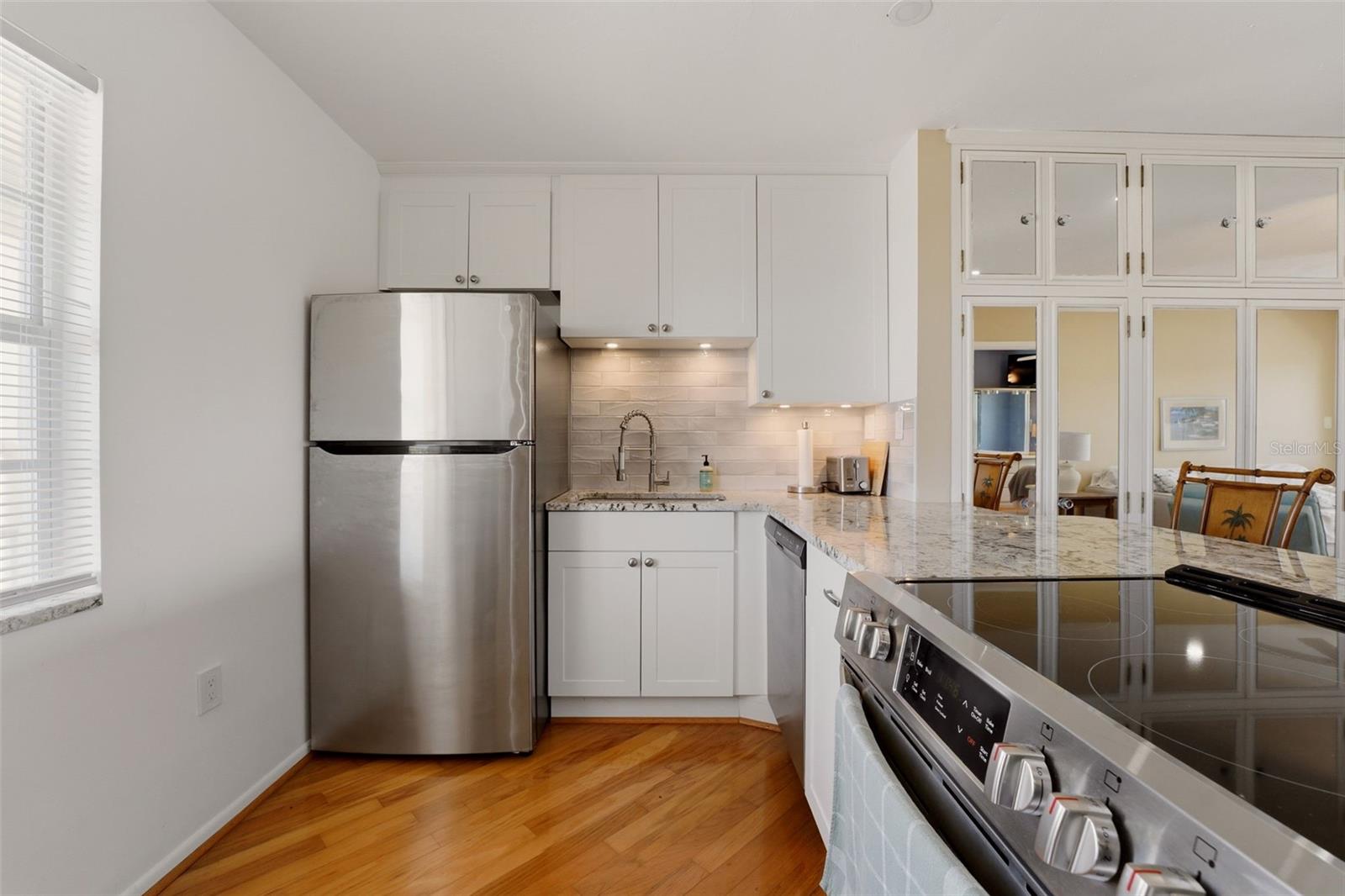 4400 EXETER DR #305, LONGBOAT KEY, FL, 34228