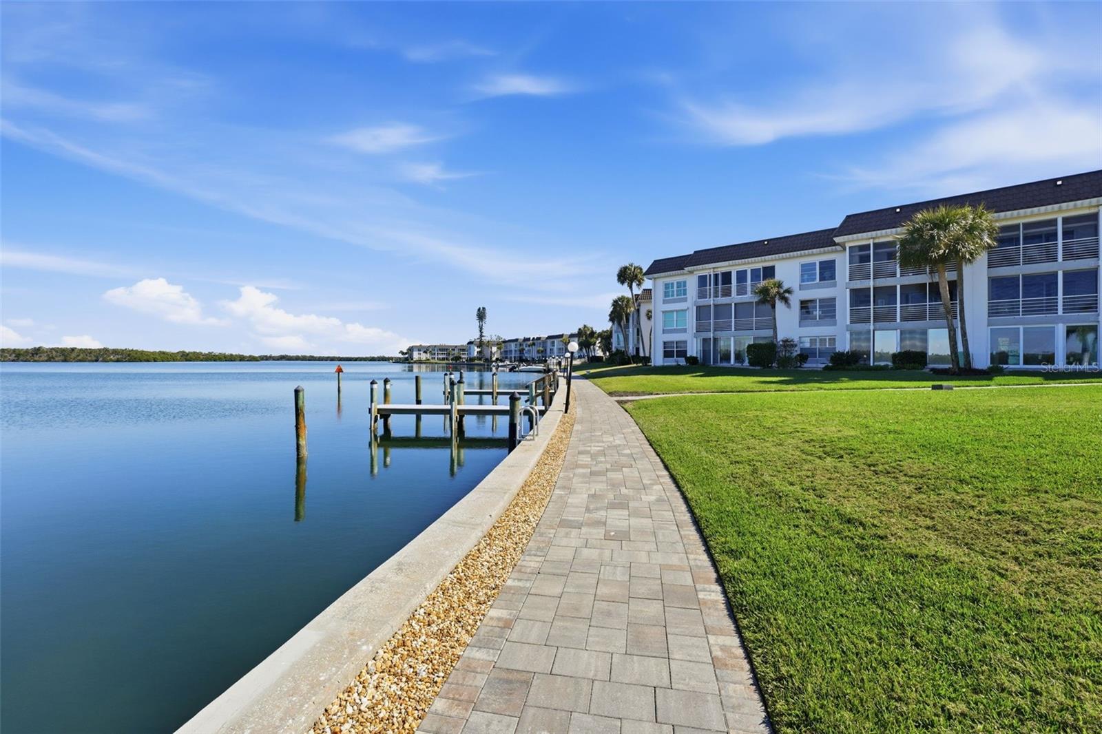 4400 EXETER DR #305, LONGBOAT KEY, FL, 34228