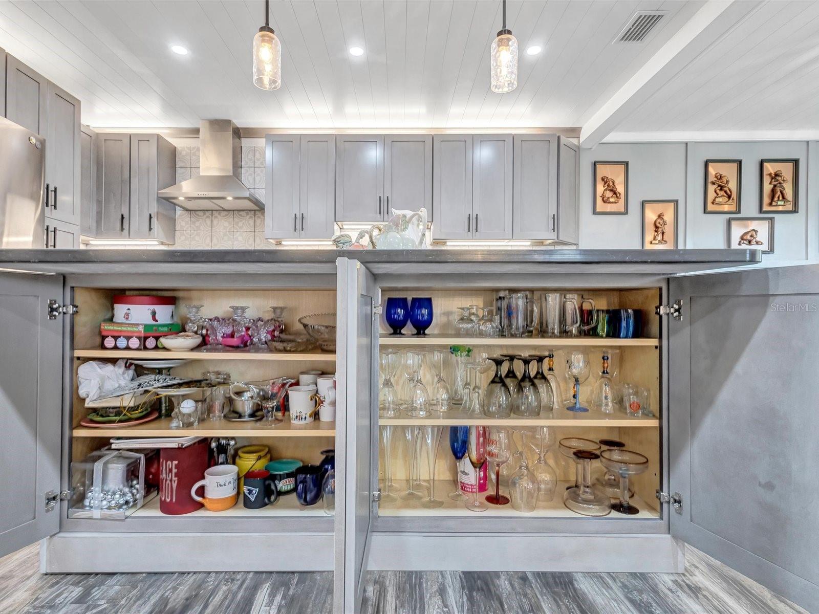 7581 CUMBERLAND RD #7, SEMINOLE, FL, 33777