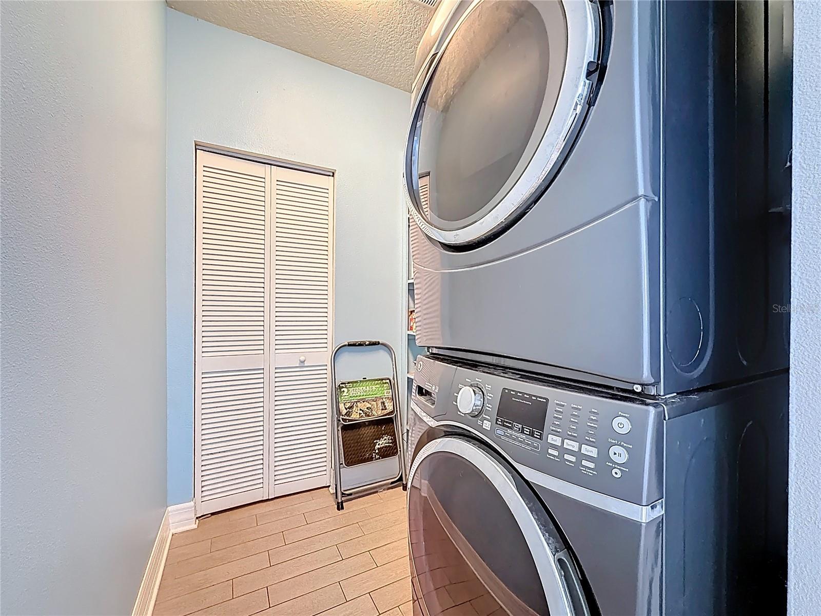 1590 BURNS DR, CLEARWATER, FL, 33764