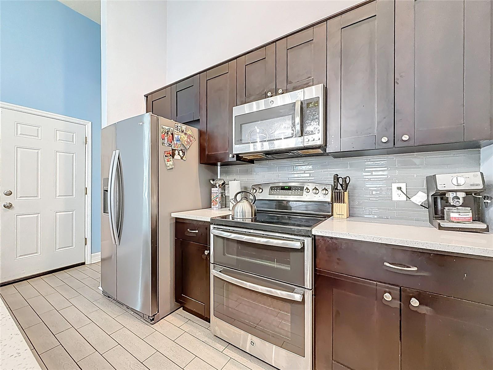 1590 BURNS DR, CLEARWATER, FL, 33764