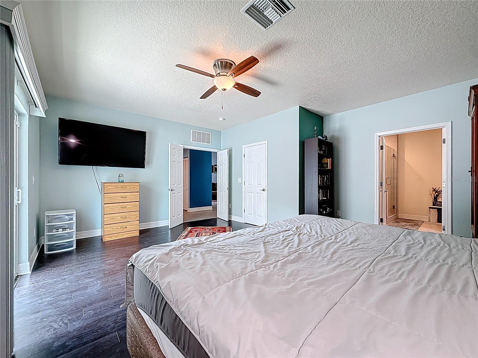 1590 BURNS DR, CLEARWATER, FL, 33764