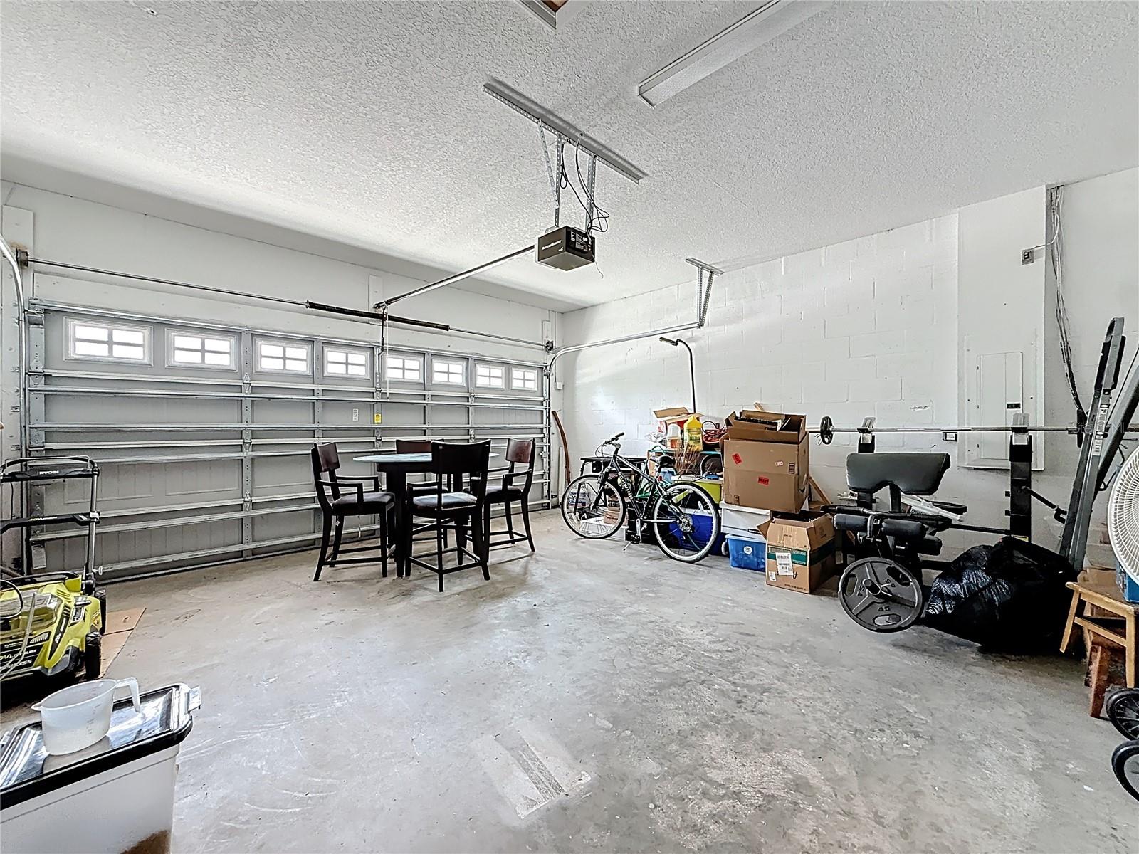 1590 BURNS DR, CLEARWATER, FL, 33764