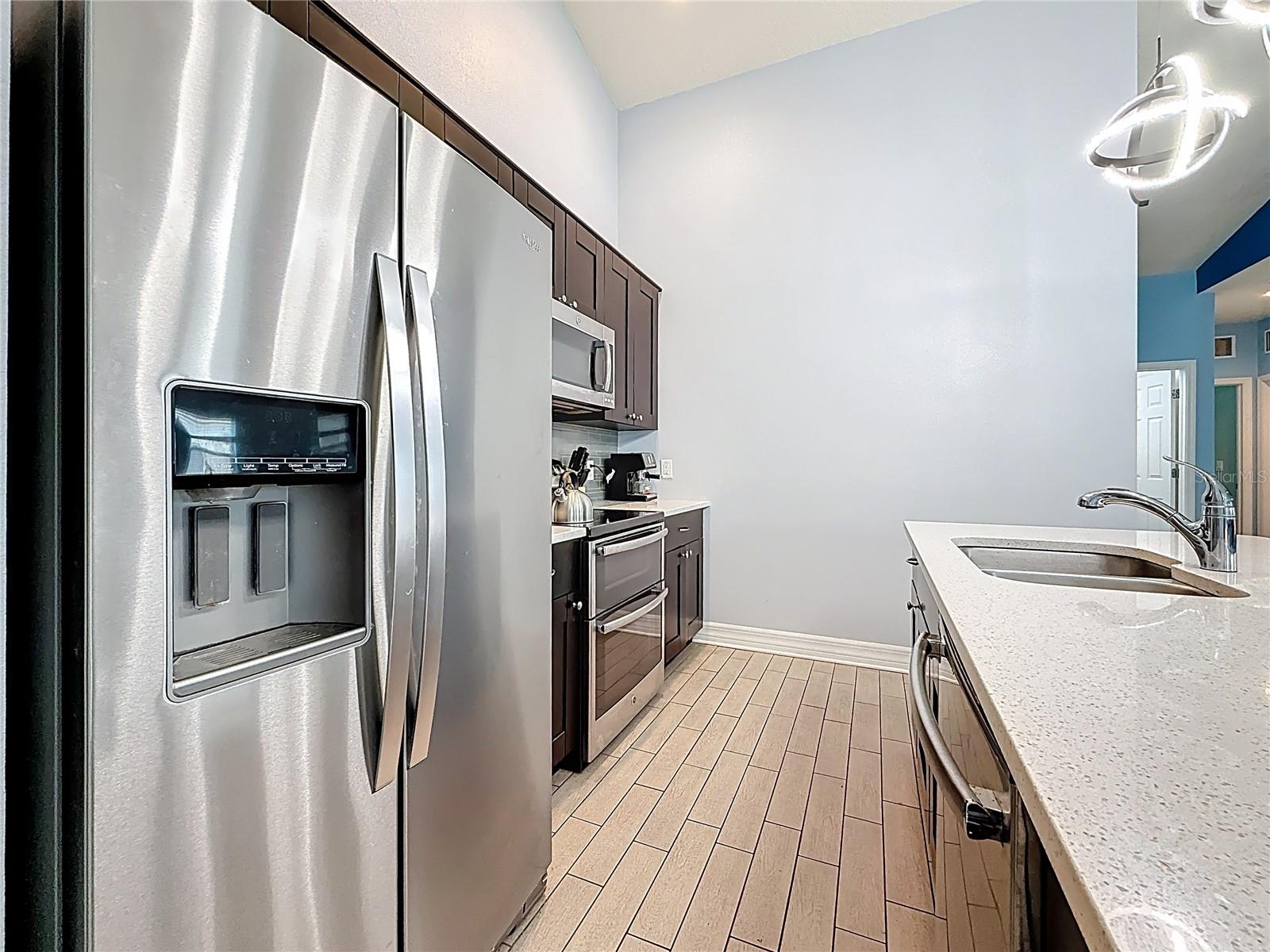 1590 BURNS DR, CLEARWATER, FL, 33764