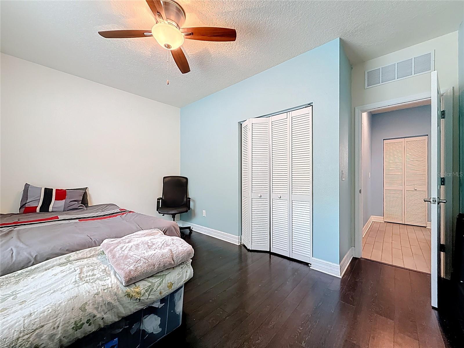 1590 BURNS DR, CLEARWATER, FL, 33764