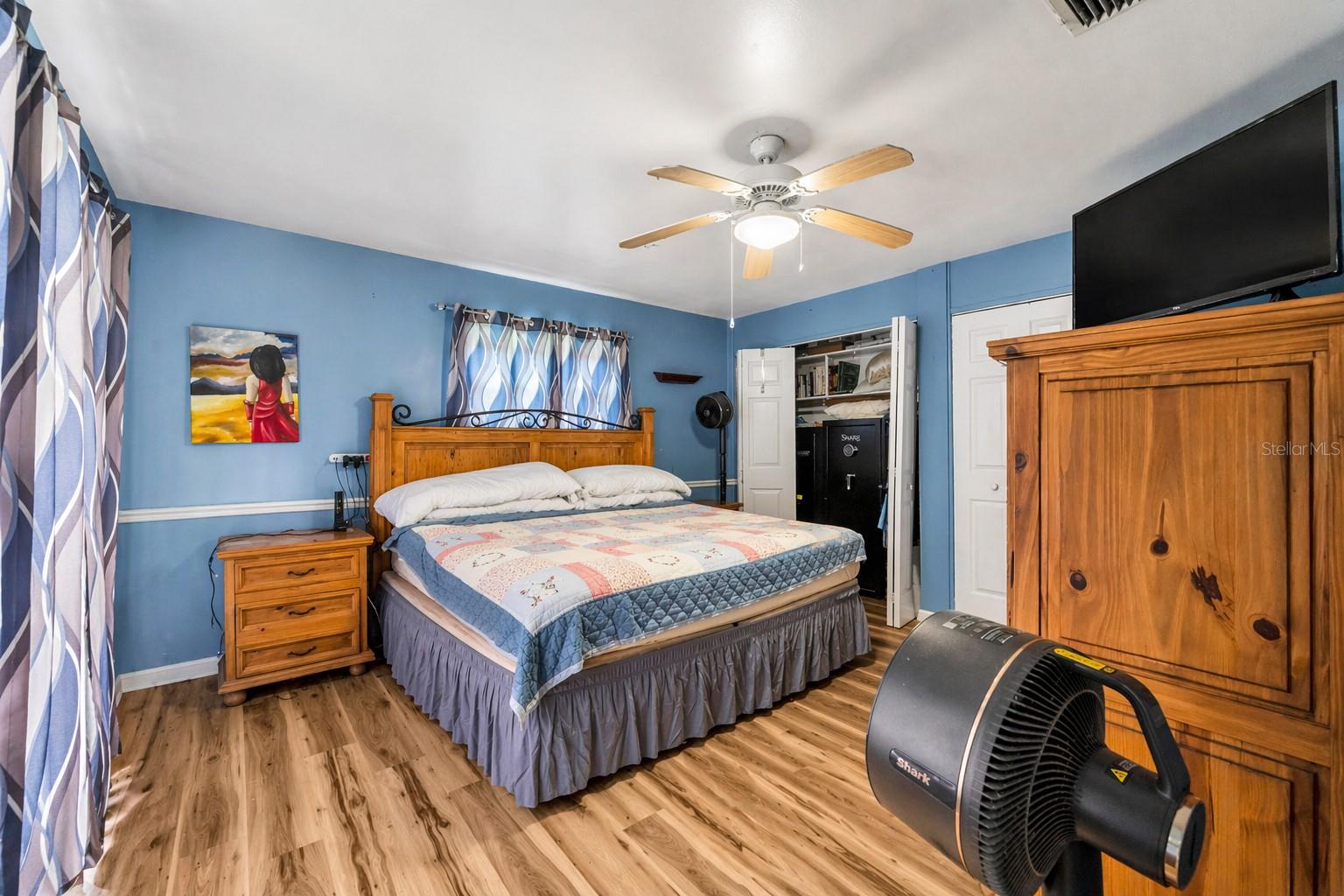 1336 E LAKE SHORE BLVD, KISSIMMEE, FL, 34744